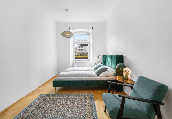 Apartment in Bregenz - Stylish Classic Apartment by the Lake in Bregenz