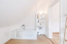 Apartment in Bregenz - Spacious Historic Apartment Bregenz by the lake