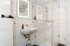Ferienwohnung in Bregenz - VINYL7 Classic | Apartment mit Balkon, Oberstadt
